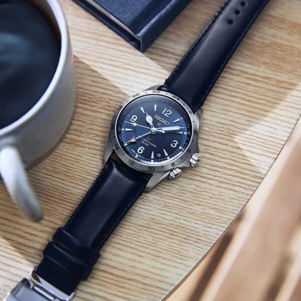 Seiko Prospex Alpinist GMT SPB377J1 - immagine 2